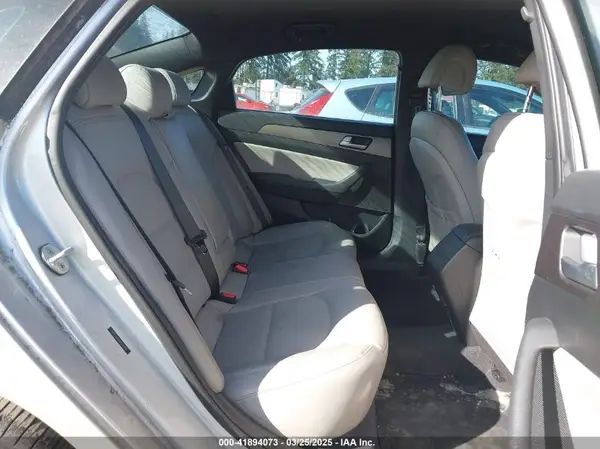 5NPE34AB9HH506946 2017 HYUNDAI SONATA - Image 8