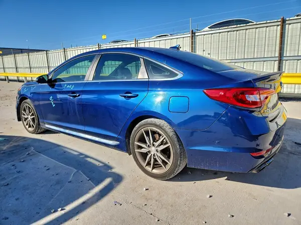 5NPE34AB9HH575653 2017 HYUNDAI SONATA - Image 2