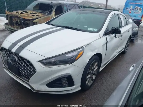 5NPE34AB9JH613579 2018 HYUNDAI SONATA - Image 2