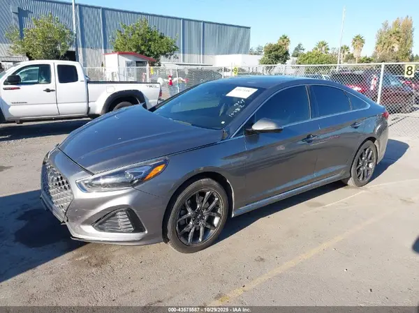 5NPE34AB9JH613811 2018 HYUNDAI SONATA - Image 2