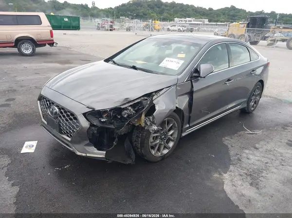 5NPE34AB9JH658845 2018 HYUNDAI SONATA - Image 2