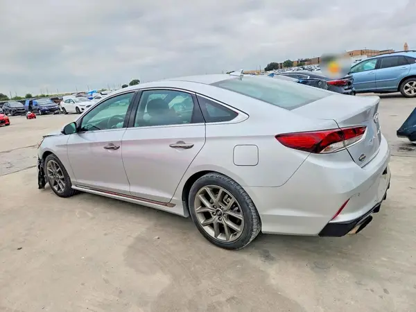 5NPE34ABXJH637566 2018 HYUNDAI SONATA - Image 2