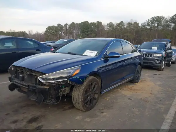 5NPE34ABXJH671099 2018 HYUNDAI SONATA - Image 2