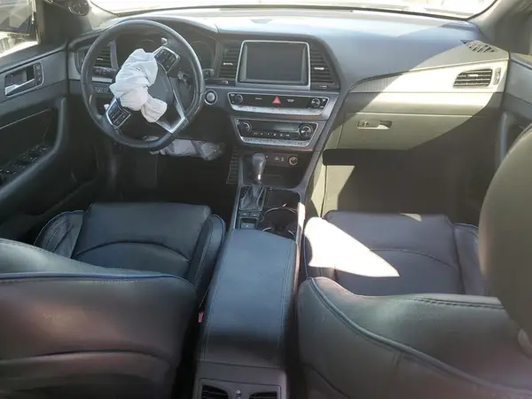 5NPE34ABXJH685715 2018 HYUNDAI SONATA - Image 8