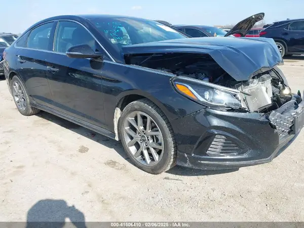 5NPE34ABXJH694365 2018 HYUNDAI SONATA - Image 1