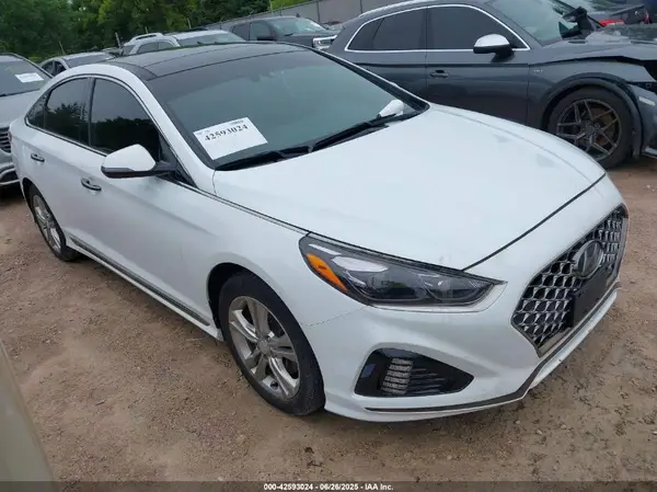 5NPE34ABXJH718308 2018 HYUNDAI SONATA - Image 1