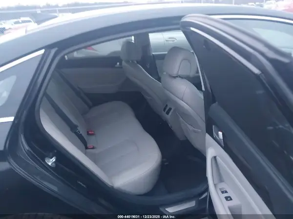 5NPE34AF0GH277025 2016 HYUNDAI SONATA - Image 8