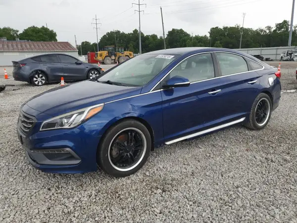 5NPE34AF0GH288476 2016 HYUNDAI SONATA - Image 1