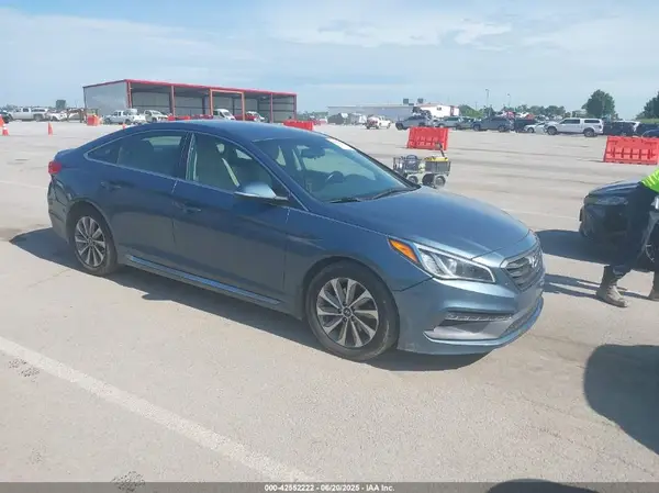 5NPE34AF0GH300254 2016 HYUNDAI SONATA - Image 1