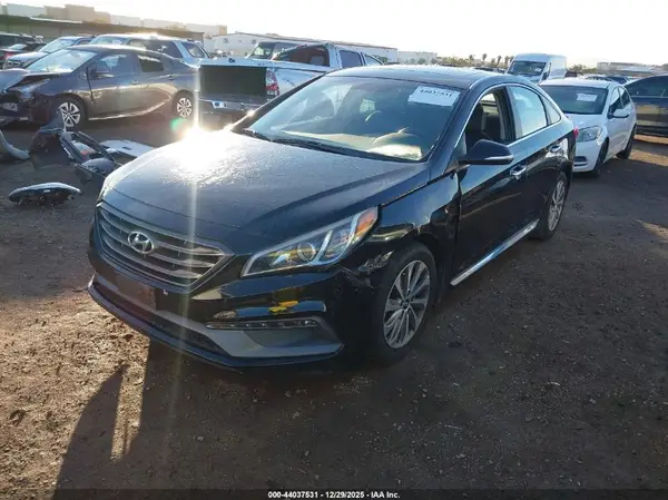 5NPE34AF0GH327017 2016 HYUNDAI SONATA - Image 2