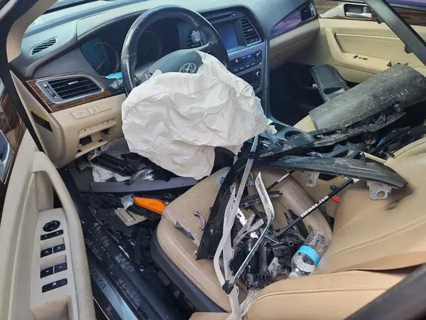 5NPE34AF0GH338051 2016 HYUNDAI SONATA - Image 8