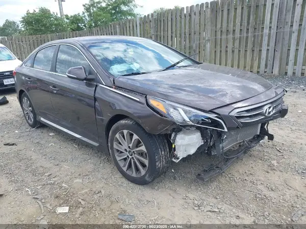 5NPE34AF0GH424329 2016 HYUNDAI SONATA - Image 1