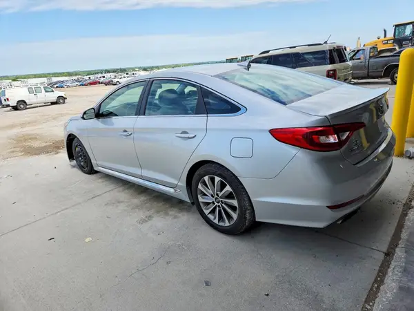 5NPE34AF0GH433886 2016 HYUNDAI SONATA - Image 2