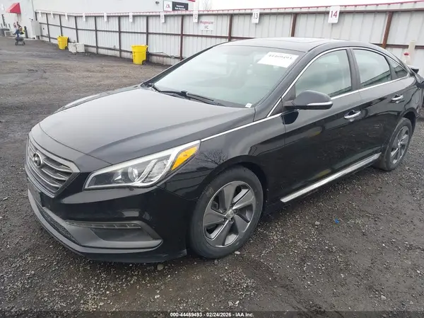5NPE34AF0HH445716 2017 HYUNDAI SONATA - Image 2