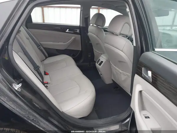 5NPE34AF0HH445716 2017 HYUNDAI SONATA - Image 8