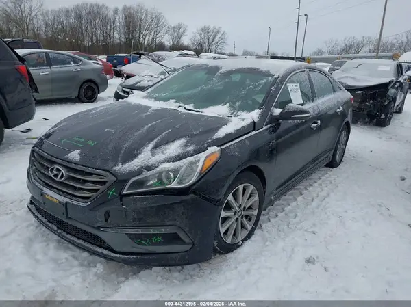 5NPE34AF0HH457901 2017 HYUNDAI SONATA - Image 2