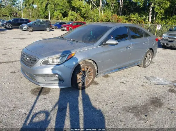 5NPE34AF0HH474844 2017 HYUNDAI SONATA - Image 2