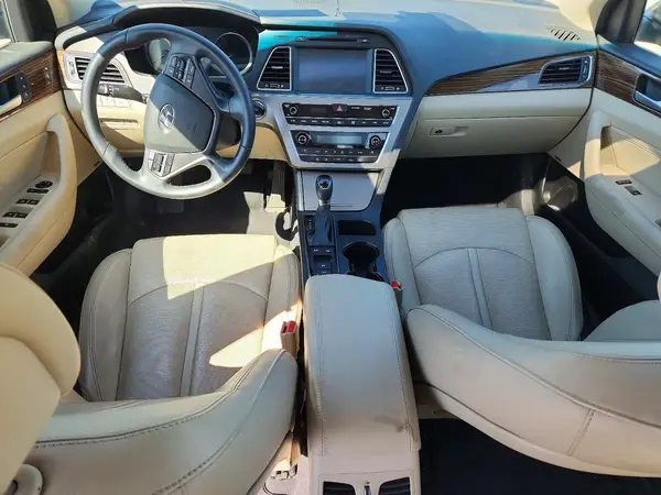 5NPE34AF0HH475976 2017 HYUNDAI SONATA - Image 8