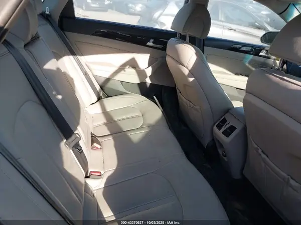 5NPE34AF0HH477954 2017 HYUNDAI SONATA - Image 8