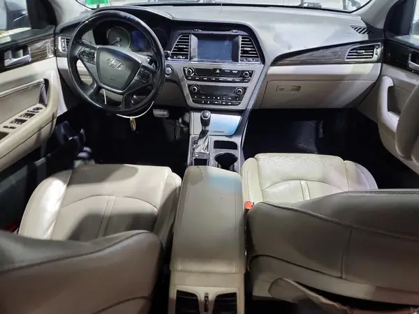 5NPE34AF0HH483172 2017 HYUNDAI SONATA - Image 8