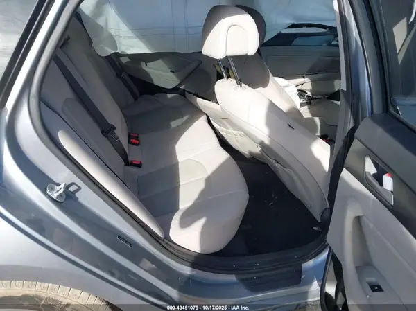5NPE34AF0HH494835 2017 HYUNDAI SONATA - Image 8