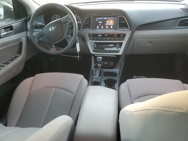 5NPE34AF0HH500777 2017 HYUNDAI SONATA - Image 8