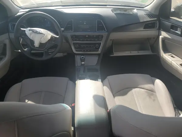 5NPE34AF0HH509530 2017 HYUNDAI SONATA - Image 8
