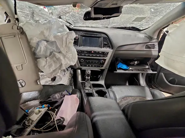 5NPE34AF0HH520009 2017 HYUNDAI SONATA - Image 8