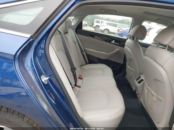 5NPE34AF0HH529017 2017 HYUNDAI SONATA - Image 8