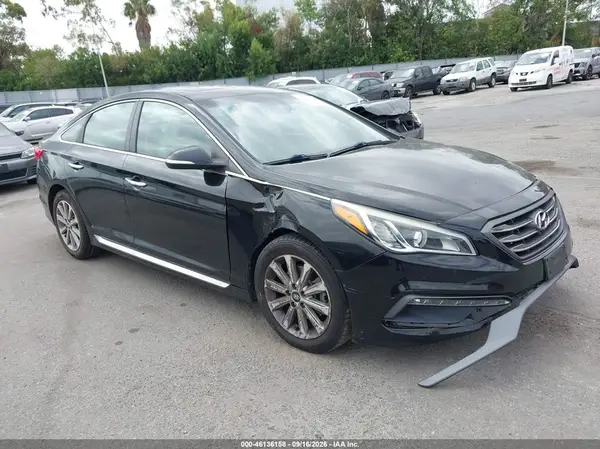 5NPE34AF0HH570957 2017 HYUNDAI SONATA - Image 1
