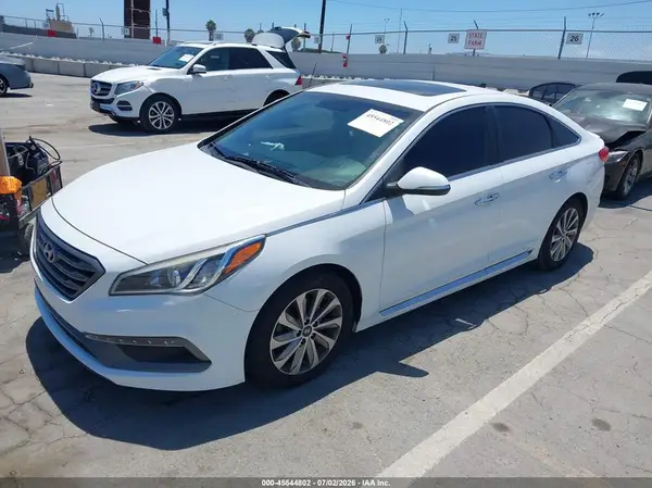 5NPE34AF0HH575527 2017 HYUNDAI SONATA - Image 2