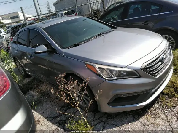 5NPE34AF0HH576077 2017 HYUNDAI SONATA - Image 1