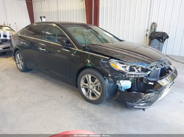 5NPE34AF0JH597596 2018 HYUNDAI SONATA - Image 1