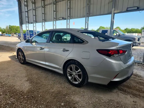 5NPE34AF0JH603610 2018 HYUNDAI SONATA - Image 2