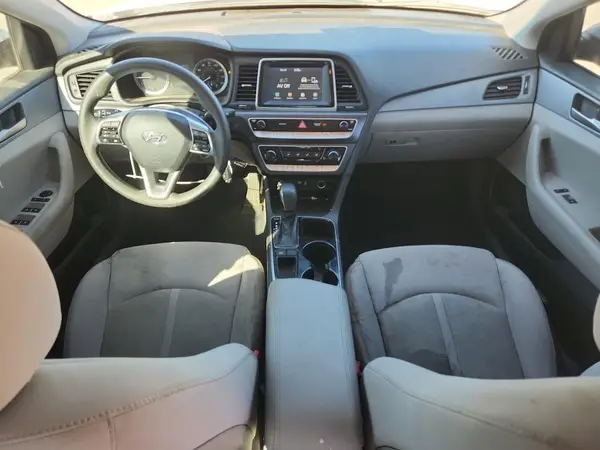 5NPE34AF0JH609875 2018 HYUNDAI SONATA - Image 8