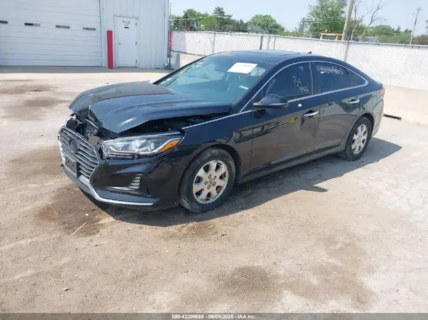 5NPE34AF0JH611464 2018 HYUNDAI SONATA - Image 2