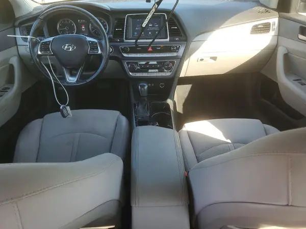 5NPE34AF0JH613196 2018 HYUNDAI SONATA - Image 8