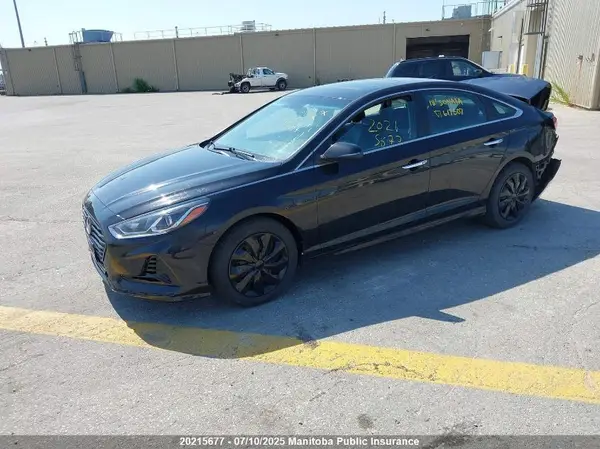 5NPE34AF0JH617507 2018 HYUNDAI SONATA - Image 2