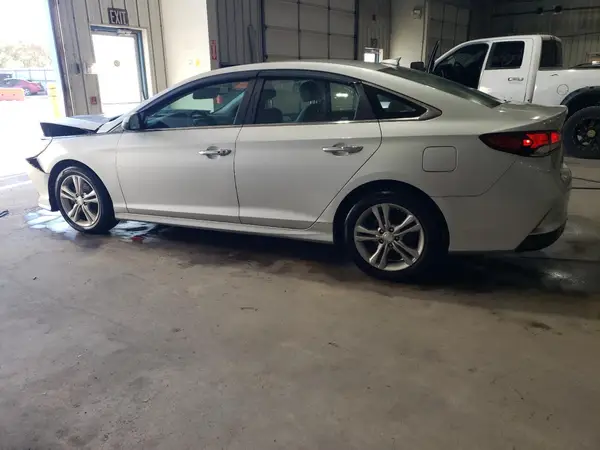 5NPE34AF0JH624067 2018 HYUNDAI SONATA - Image 2