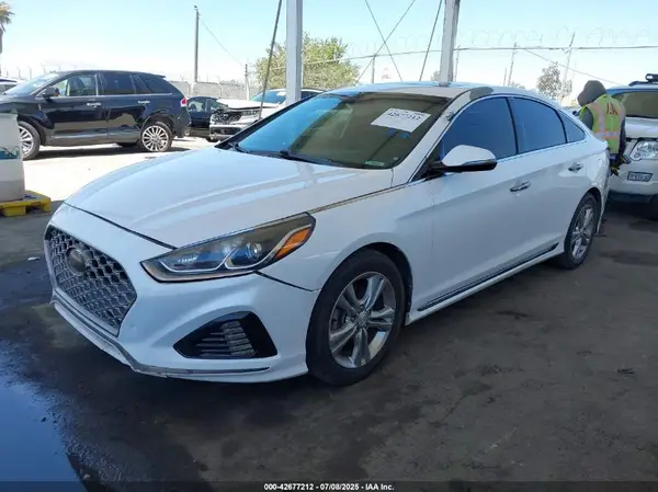 5NPE34AF0JH628393 2018 HYUNDAI SONATA - Image 2
