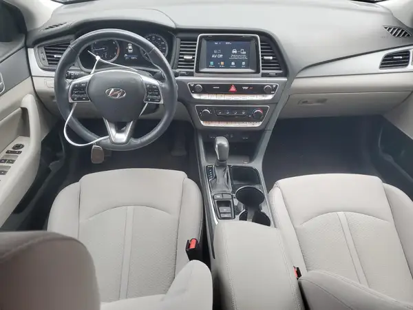 5NPE34AF0JH630743 2018 HYUNDAI SONATA - Image 8