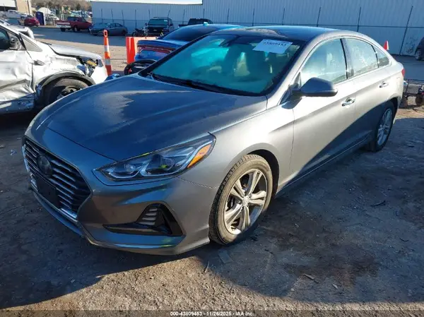 5NPE34AF0JH638759 2018 HYUNDAI SONATA - Image 2