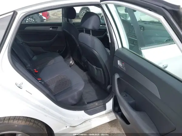 5NPE34AF0JH639958 2018 HYUNDAI SONATA - Image 8