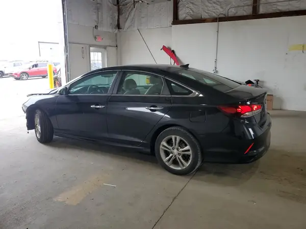 5NPE34AF0JH640138 2018 HYUNDAI SONATA - Image 2