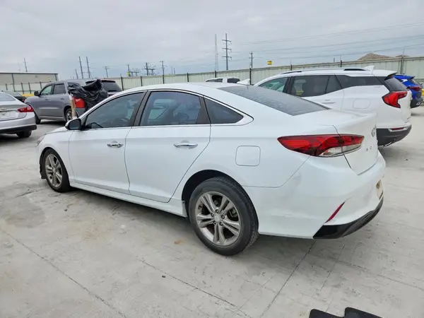 5NPE34AF0JH641855 2018 HYUNDAI SONATA - Image 2