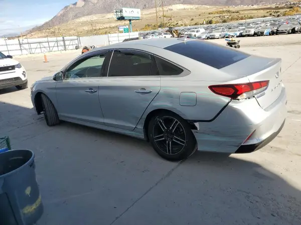 5NPE34AF0JH643878 2018 HYUNDAI SONATA - Image 2