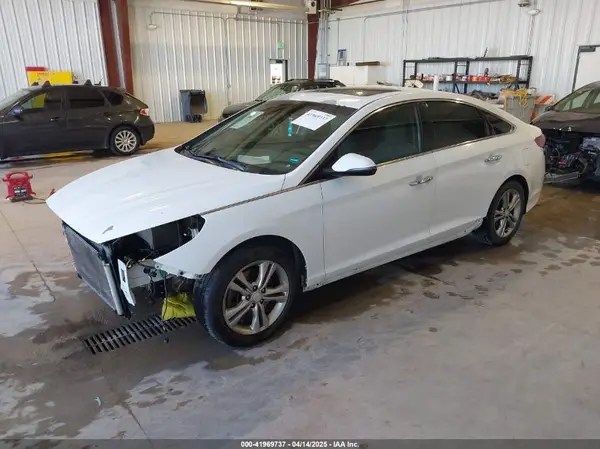 5NPE34AF0JH645369 2018 HYUNDAI SONATA - Image 2