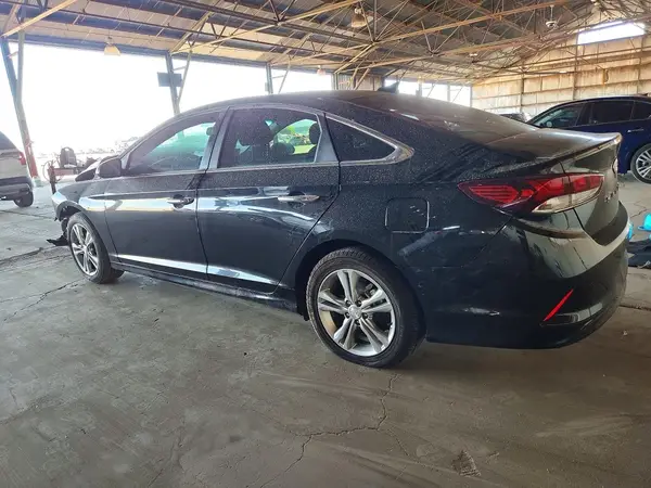 5NPE34AF0JH646926 2018 HYUNDAI SONATA - Image 2