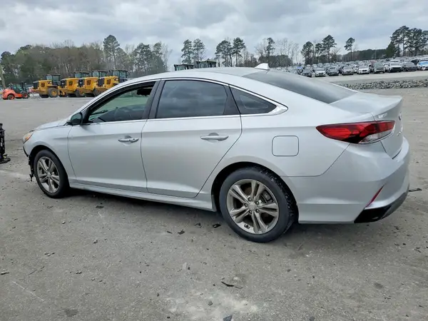5NPE34AF0JH655707 2018 HYUNDAI SONATA - Image 2