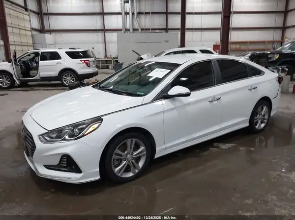 5NPE34AF0JH656940 2018 HYUNDAI SONATA - Image 2